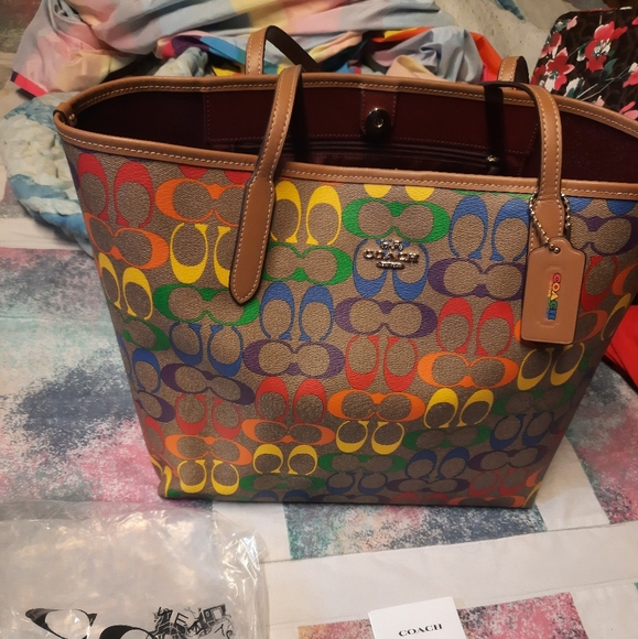 Coach tote pride 2022 - Picture 5 of 5